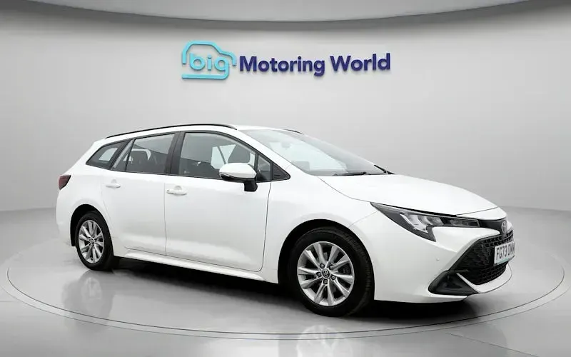 Used Toyota Corolla 140 HP (102 kW) 2026 Estate