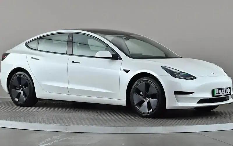 Used Tesla Model 3 Standard Range 180 kW (245 HP) 2023 Sedan