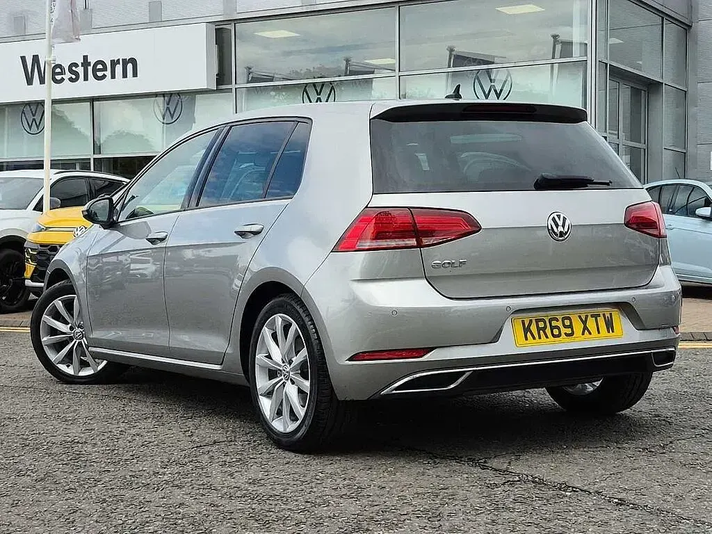 Used VW Golf VII GT 150 HP (110 kW) 2019 Silver Hatchback