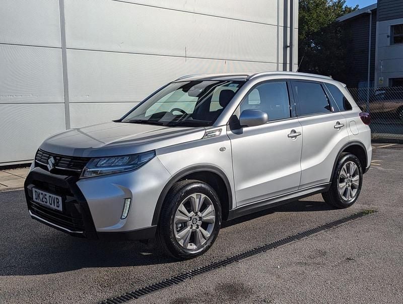 New Suzuki Vitara 116 HP (85 kW) 2025 Silver SUV