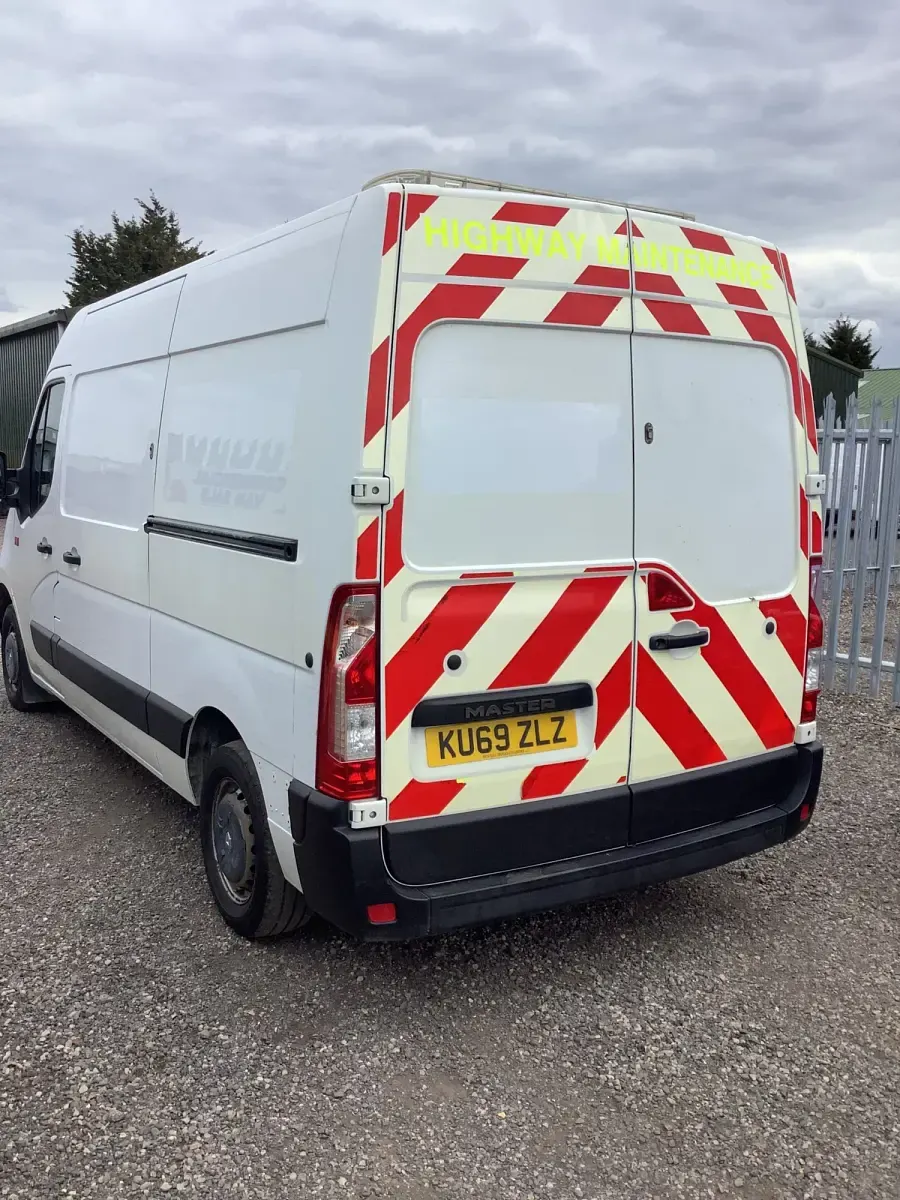 Usado Renault Master Komfort 2019 Branco Van
