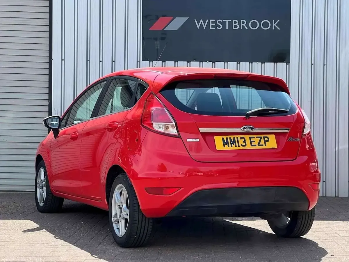 Used Ford Fiesta Zetec 2013 Red Hatchback