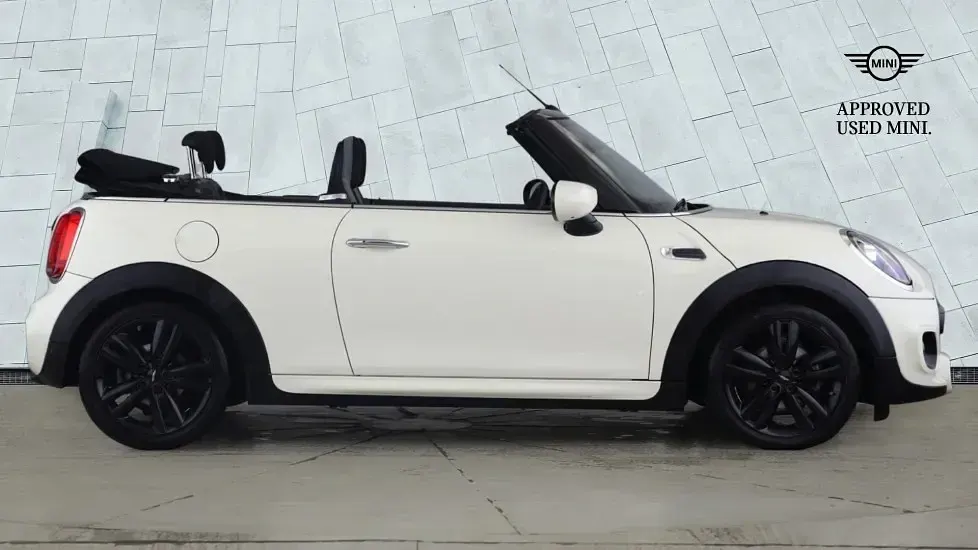 Używany Mini Cooper Sport 136 KM (100 kW) 2020 Biały Hatchback
