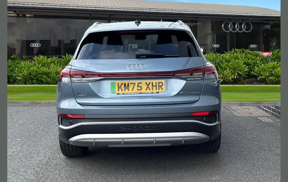 Used Audi Q4 e-tron S-Line 150 kW (204 HP) 2025 Blue SUV
