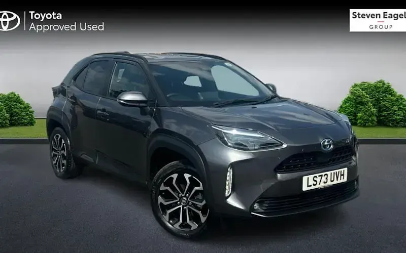 Used Toyota Yaris Hybrid Design 116 HP (85 kW) 2026 Estate