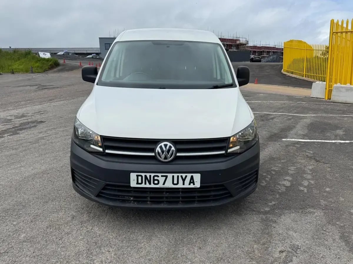 Used VW Caddy Startline 102 HP (75 kW) 2017 White MPV