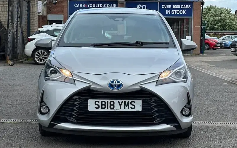 Used Toyota Yaris Hybrid 101 HP (74 kW) 2019 Hatchback