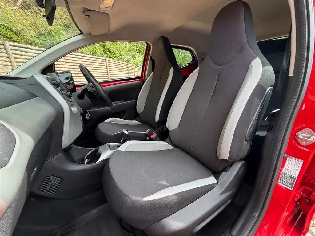 Used Toyota Aygo X-play 2014 Red Hatchback
