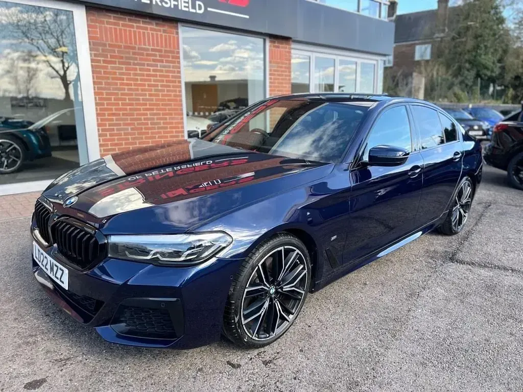Gebraucht BMW 520 M Sport 2022 Blau Limousine