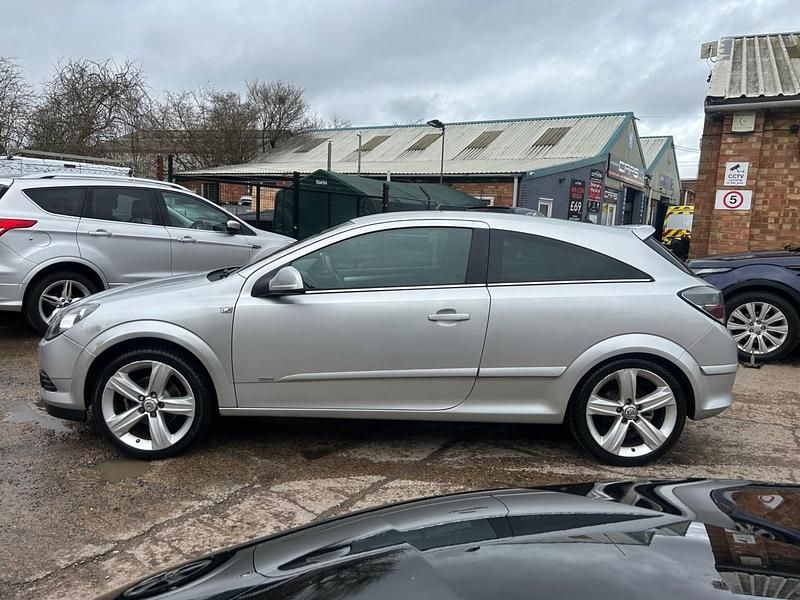 Used Vauxhall Astra SRi 2010 Silver Hatchback