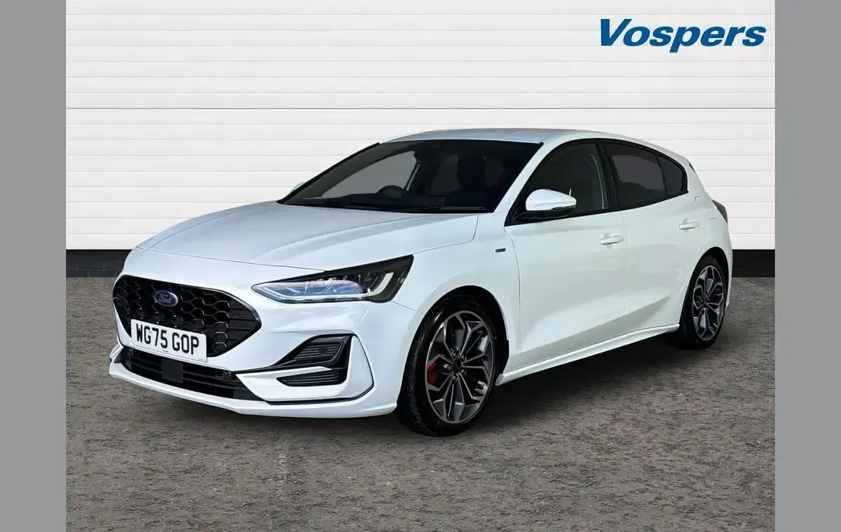 Used Ford Focus ST-Line X 123 HP (90 kW) 2025 White Hatchback