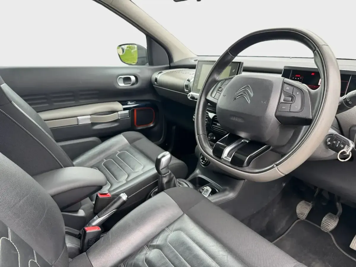 Używany Citroën C4 Cactus Rip Curl 2016 Czarny Hatchback