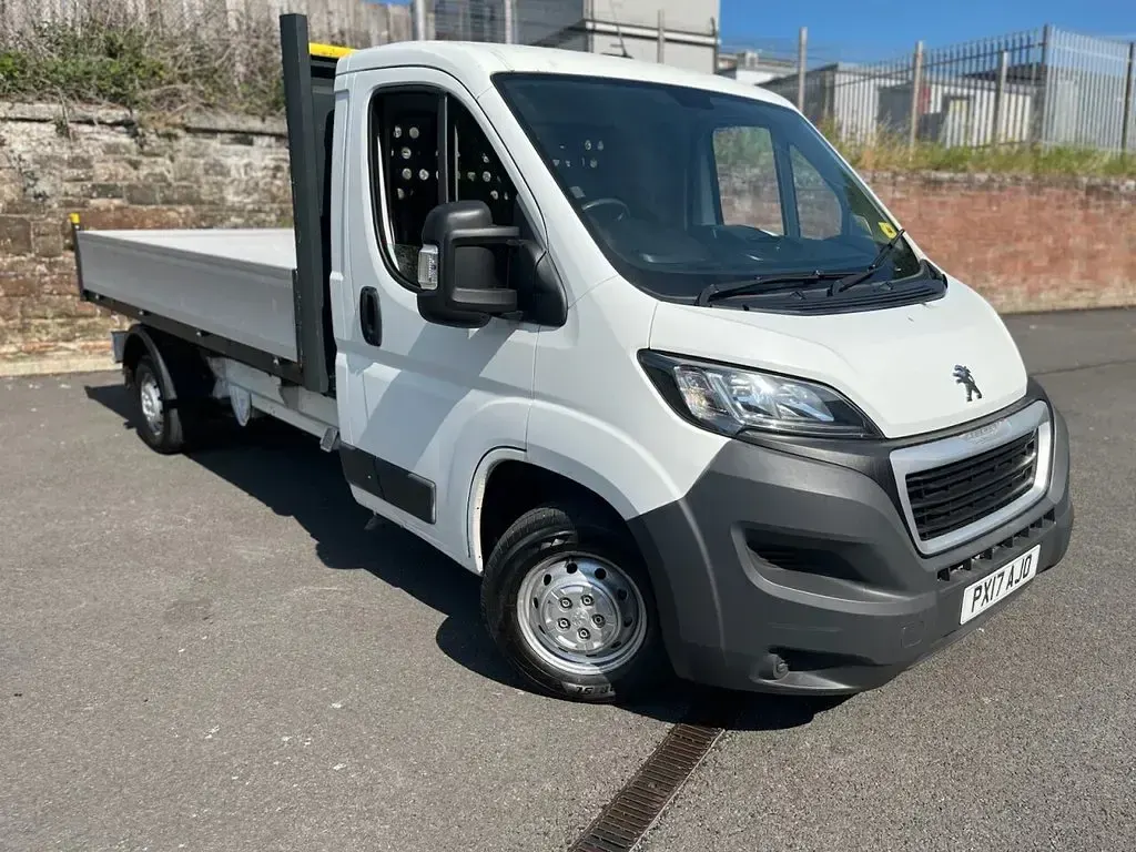 Used Peugeot Boxer 130 HP (95 kW) 2017 White Van