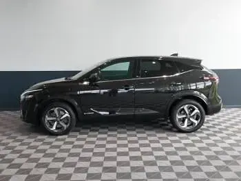 Used Nissan Qashqai N-Connecta 190 HP (139 kW) 2023 Black SUV