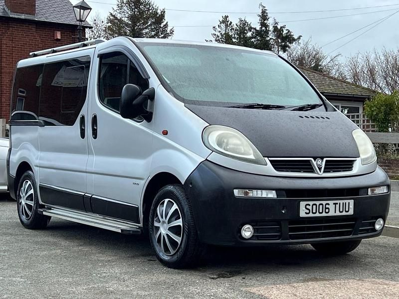 Used Vauxhall Vivaro 100 HP (73 kW) 2006 Silver MPV