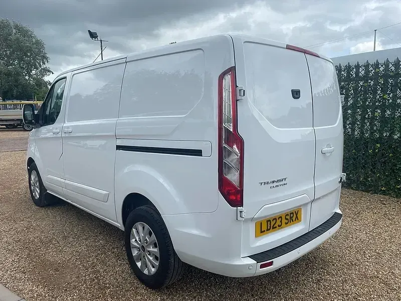 Used Ford Transit Custom Limited 130 HP (95 kW) 2023 White Van