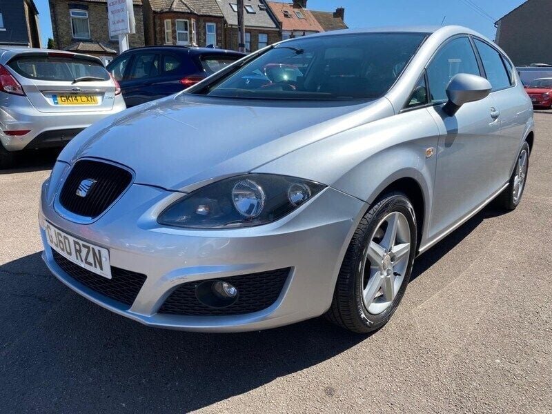 Silver Used 2010 Seat Leon Ecomotive Hatchback | £3,695 - Image 1/4