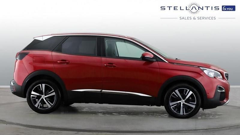 Used Peugeot 3008 Allure 129 HP (94 kW) 2018 Red SUV