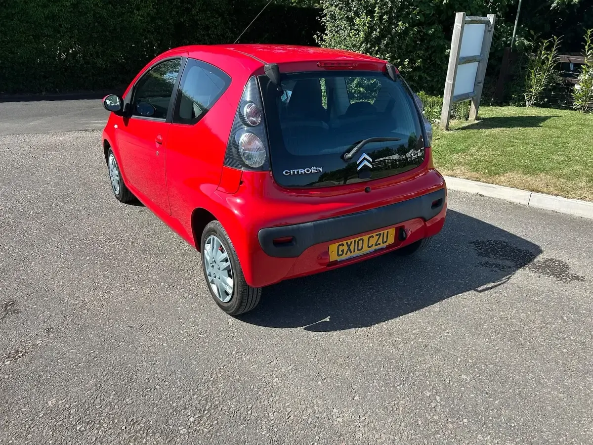 Begagnad Citroën C1 VTR Sport 68 HK (50 kW) 2010 Röd Halvkombi