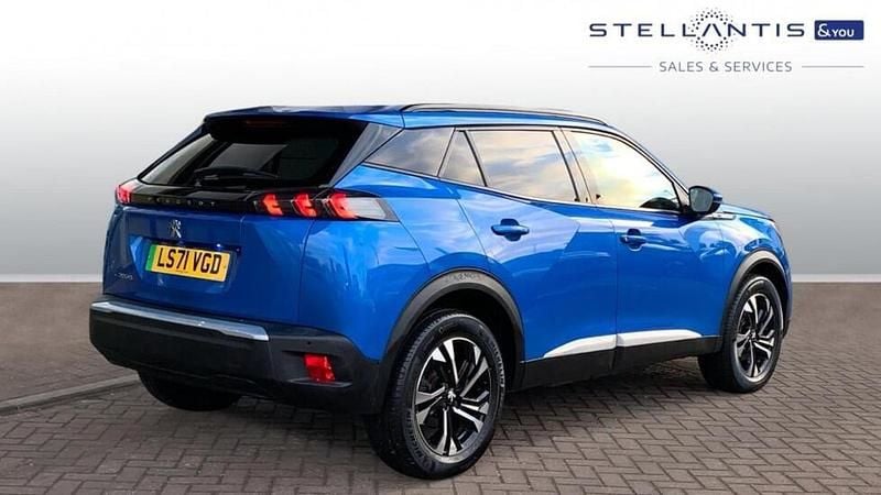 Used Peugeot e-2008 Allure 98 kW (134 HP) 2021 Blue SUV