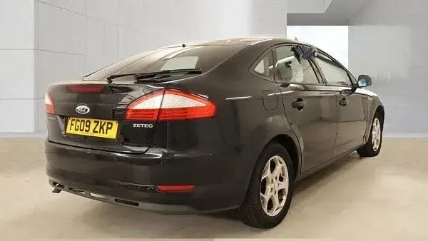 Used Ford Mondeo Zetec 145 HP (106 kW) 2009 Black Hatchback