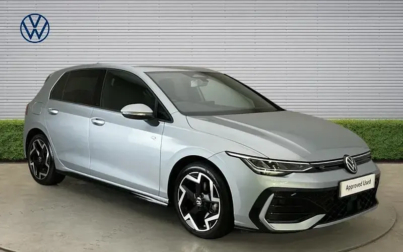 Used VW Golf VIII R-line 150 HP (110 kW) 2025 Hatchback