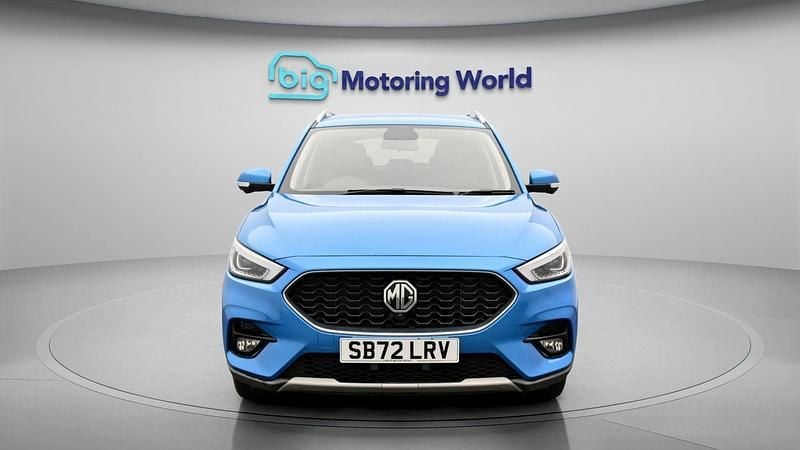 Used MG ZS Exclusive 106 HP (77 kW) 2023 Blue SUV