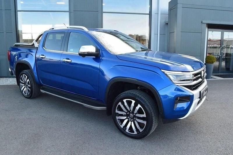 Begagnad VW Amarok Aventura 2023 Blå Pickup