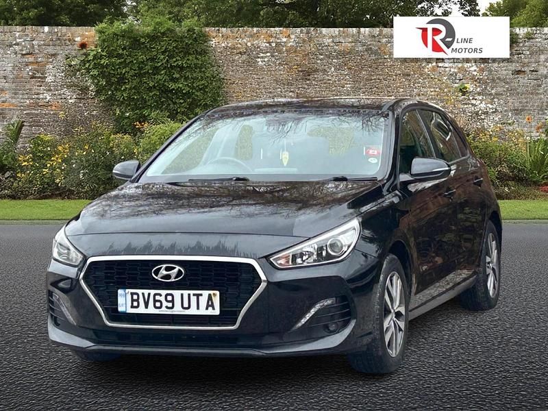 Used Hyundai i30 SE 110 HP (80 kW) 2019 Black Hatchback