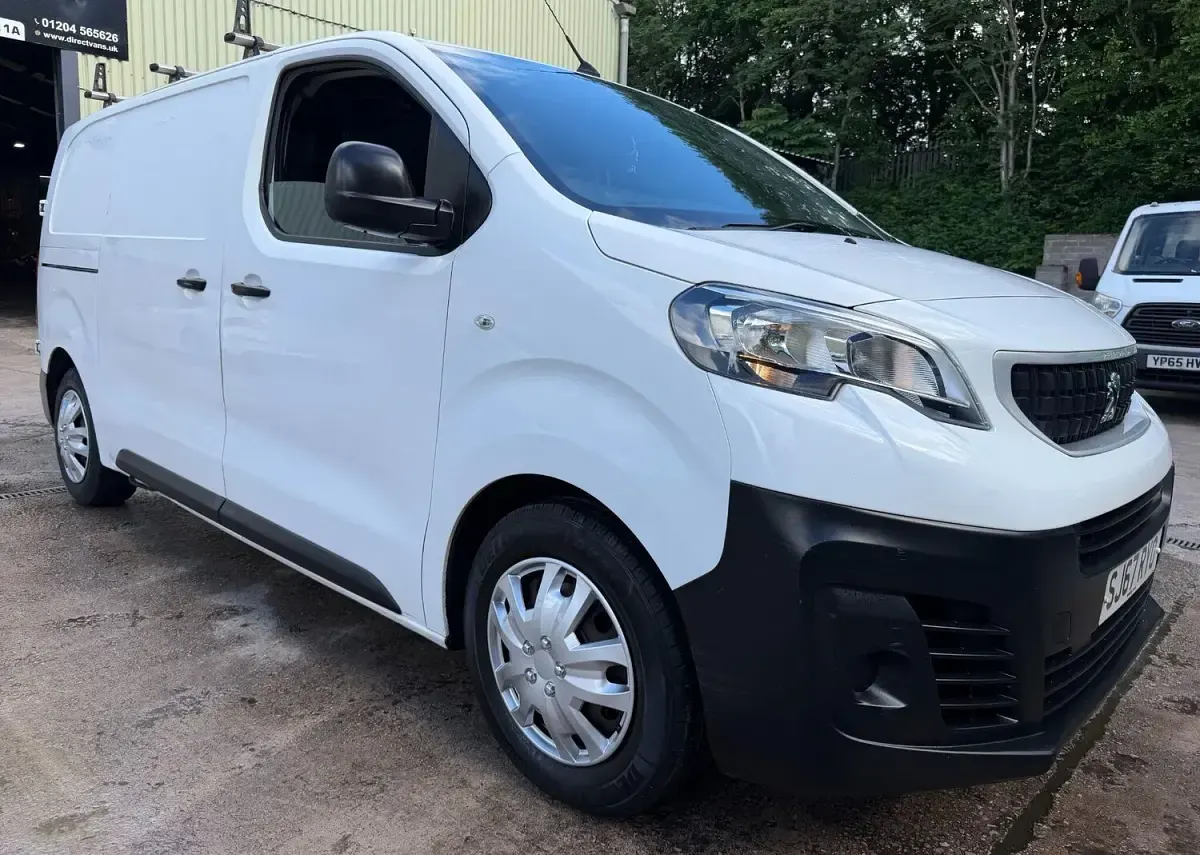 Used Peugeot Expert 2017 White Van