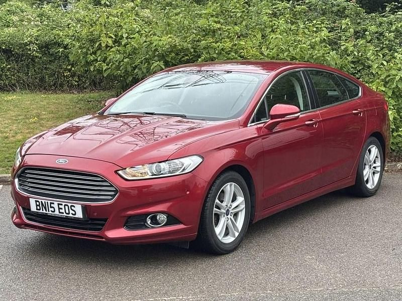 Red Used 2015 Ford Mondeo Titanium Hatchback | £6,500 (Fair price) - Image 1/4
