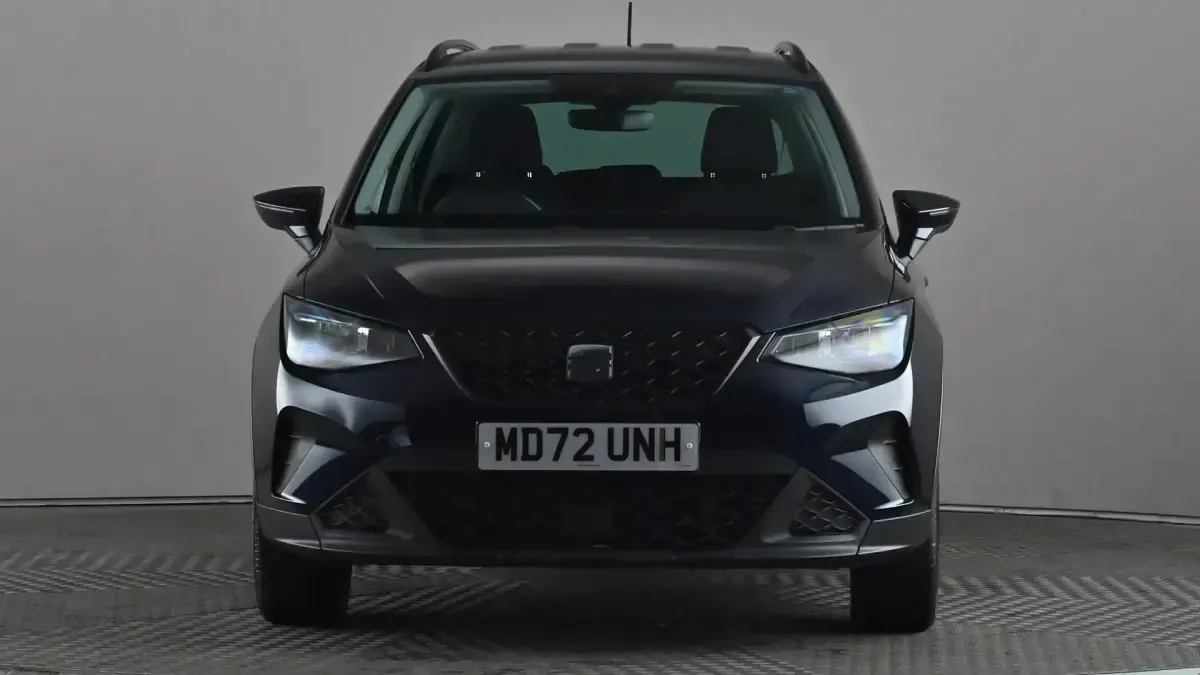 Begagnad Seat Arona SE 95 HK (69 kW) 2023 Blå SUV