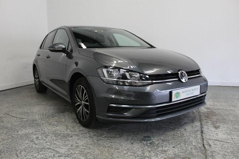 Grey Used 2017 VW Golf VII SE Hatchback | £9,495 (Fair price) - Image 1/3