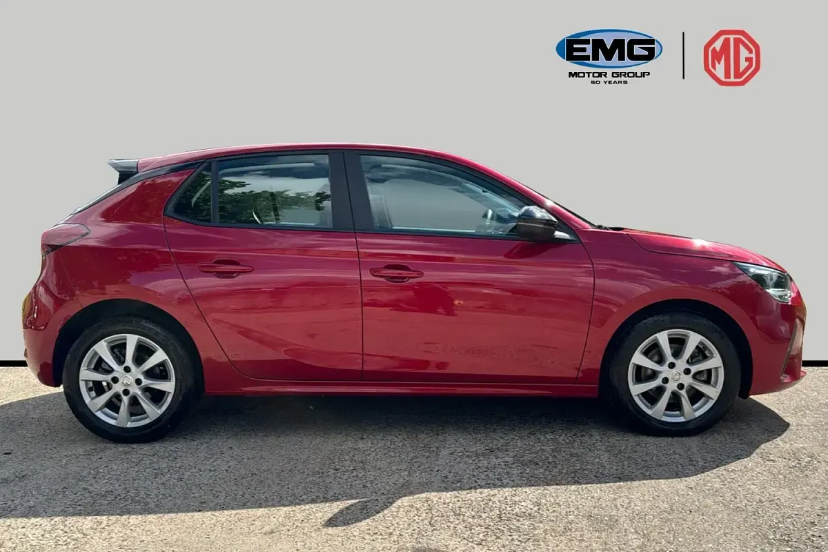 Used Vauxhall Corsa Edition 100 HP (73 kW) 2022 Red Hatchback