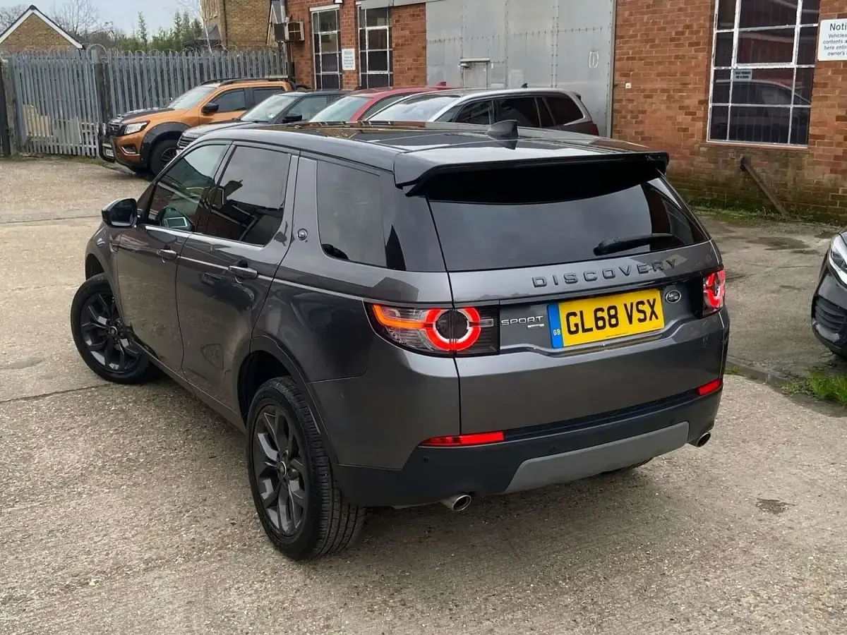 Used Land Rover Discovery Sport Landmark 180 HP (132 kW) 2018 Grey SUV