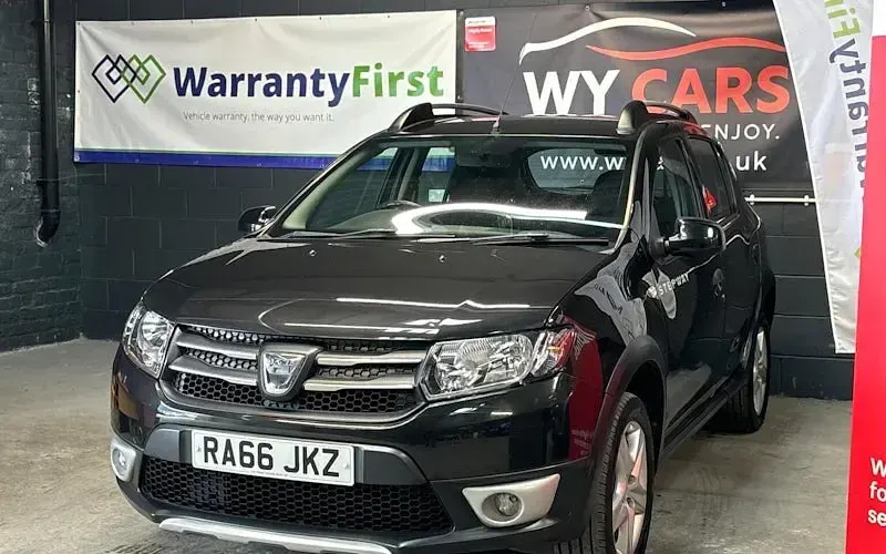 Used Dacia Sandero Lauréate 90 HP (66 kW) 2016 Black Hatchback