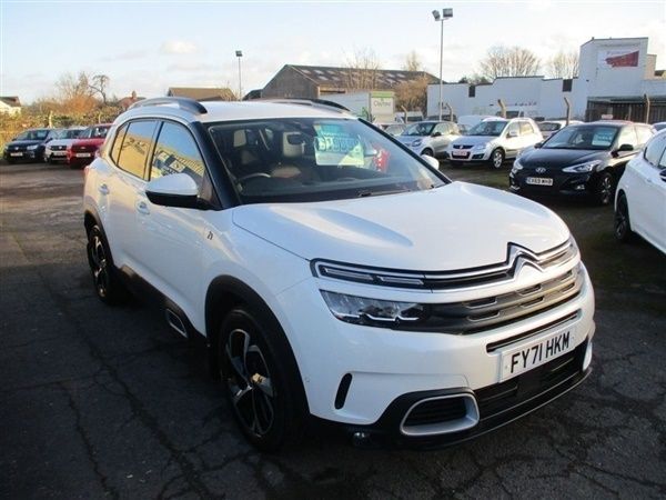 White Used 2021 Citroën C5 Shine Hatchback | £16,999 - Image 1/4