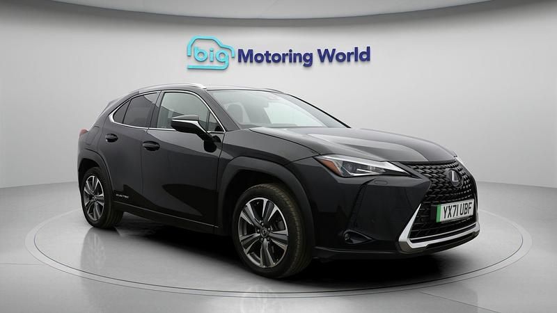 Used Lexus UX 300e 147 kW (201 HP) 2021 SUV