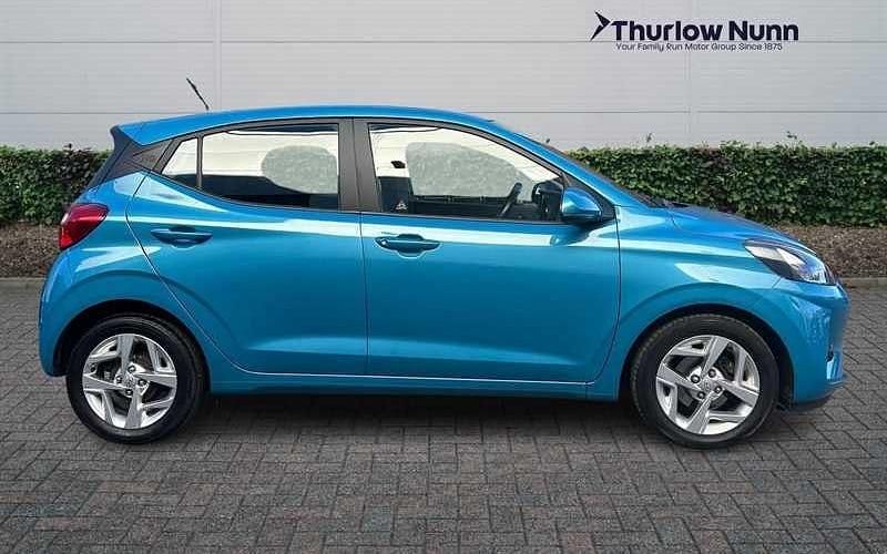 Used Hyundai i10 SE 67 HP (49 kW) 2023 Hatchback