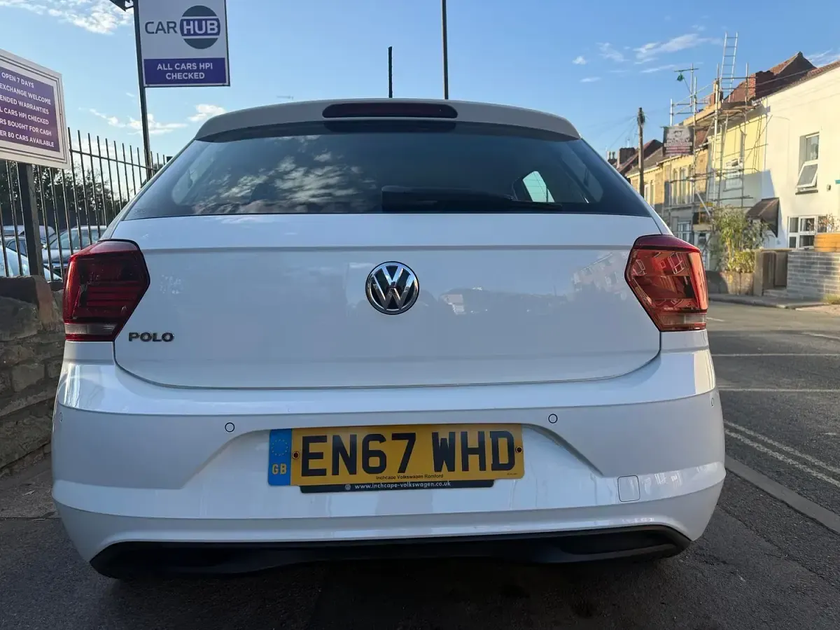Used VW Polo SE 95 HP (69 kW) 2018 White Hatchback