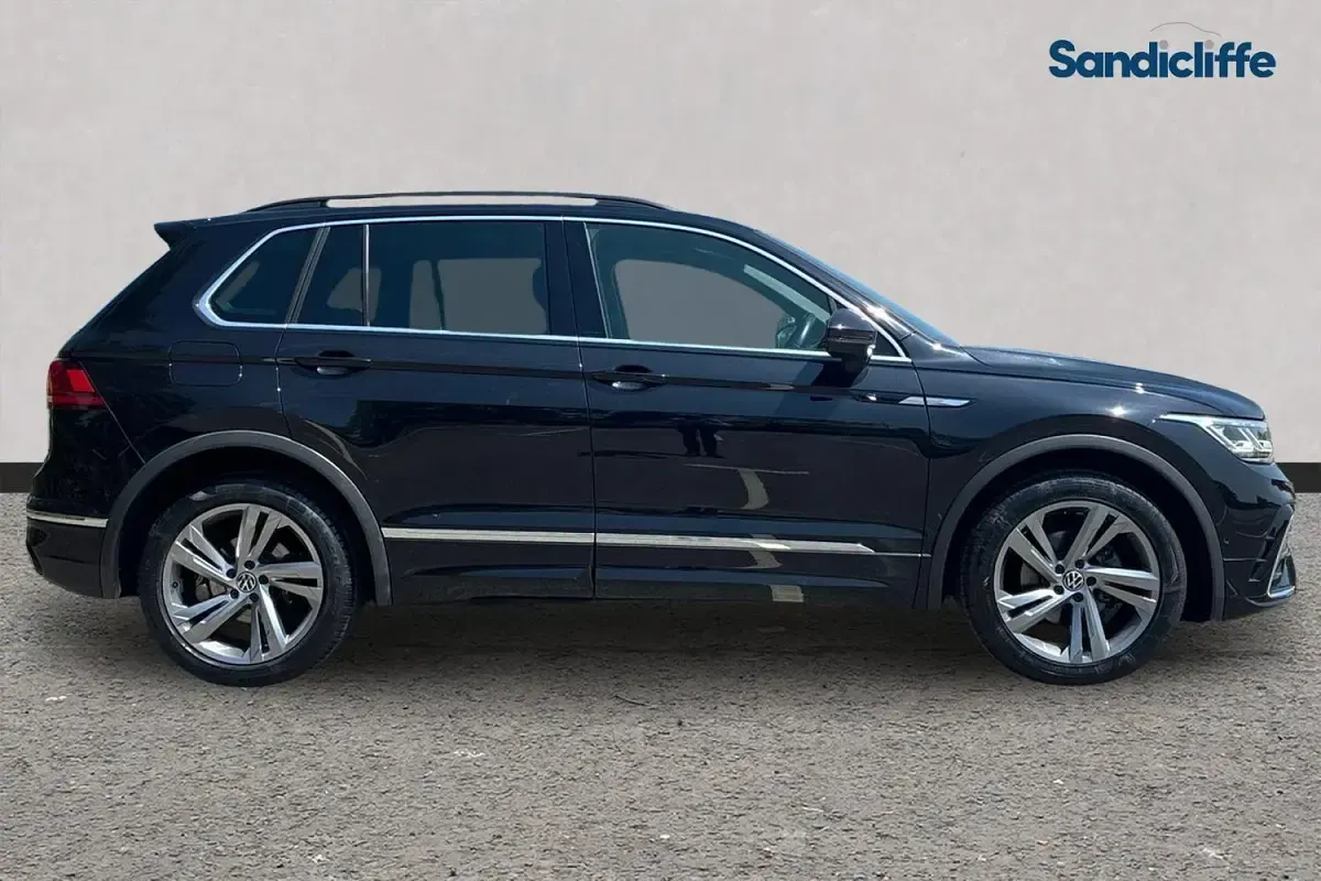 Used VW Tiguan R-line Edition 150 HP (110 kW) 2024 Black SUV
