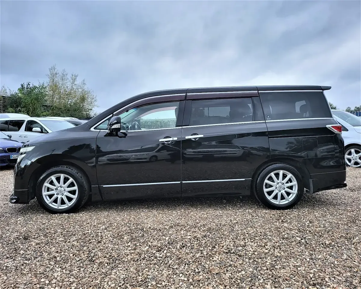 Used Nissan Elgrand 2010 Black MPV