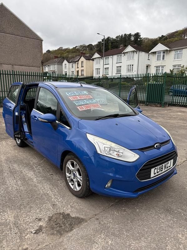 Used Ford B-MAX Zetec 2018 Blue MPV