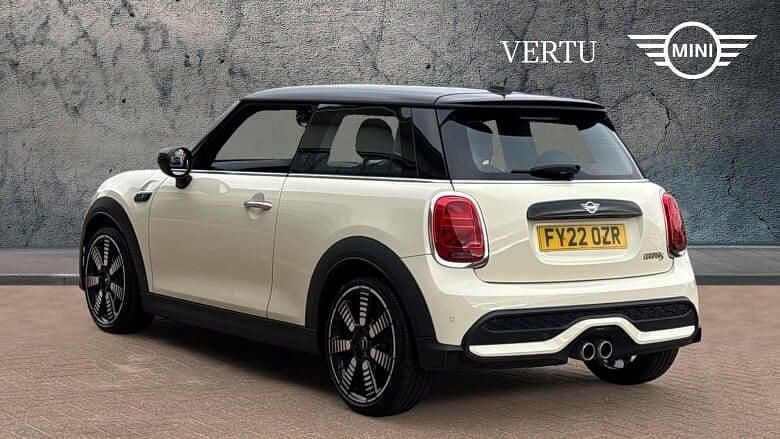 White Used 2022 Mini Cooper S Exclusive Hatchback | £21,863 (Good price) - Image 1/3