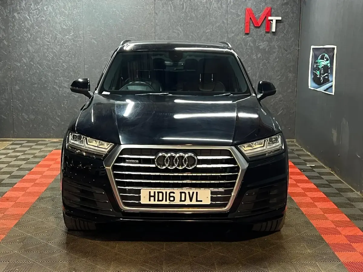 Used Audi Q7 S-Line 268 HP (197 kW) 2016 Black SUV