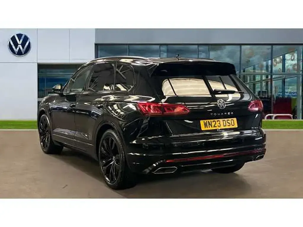 Used VW Touareg Black Edition 286 HP (210 kW) 2023 Grenadilla black metallic SUV