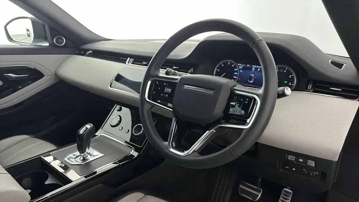Used Land Rover Range Rover evoque S 309 HP (227 kW) 2023 White SUV