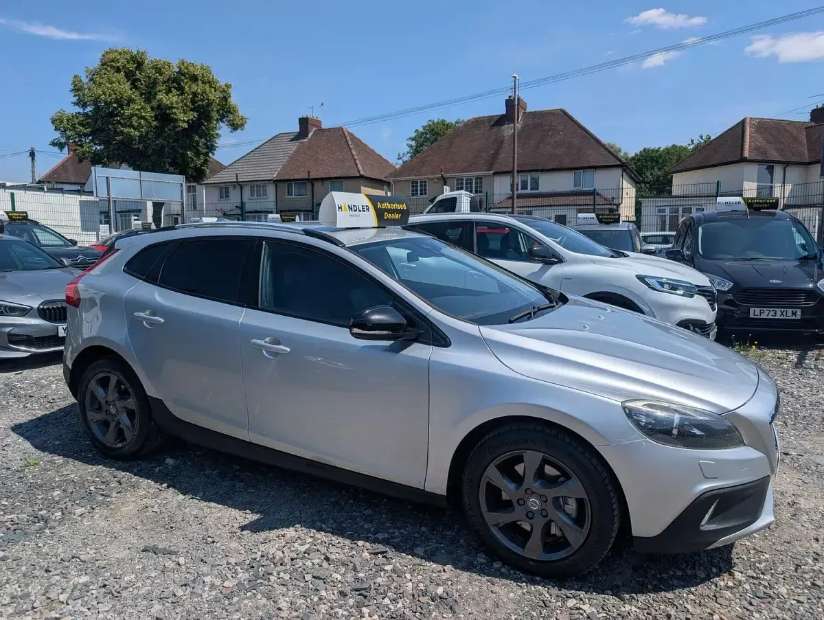 Used Volvo V40 2015 Silver Hatchback