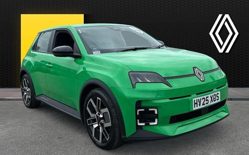Used Renault 5 E-Tech Evolution 89 kW (122 HP) 2025 Hatchback