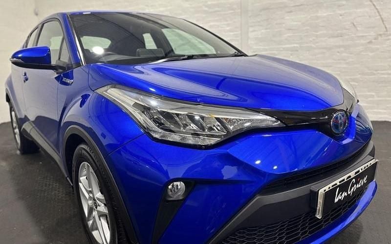 Used 2022 Toyota C-HR SUV | £15,999 (Super price) - Image 1/4